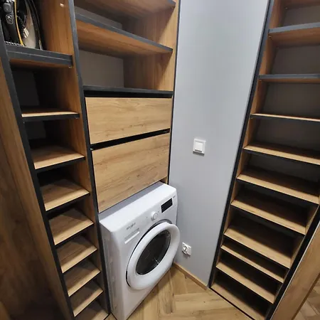 Blackstar Apartment *